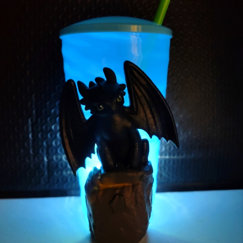 How To Train Your Dragon movie Light Up Cup Regal Theater In Hand New 2025